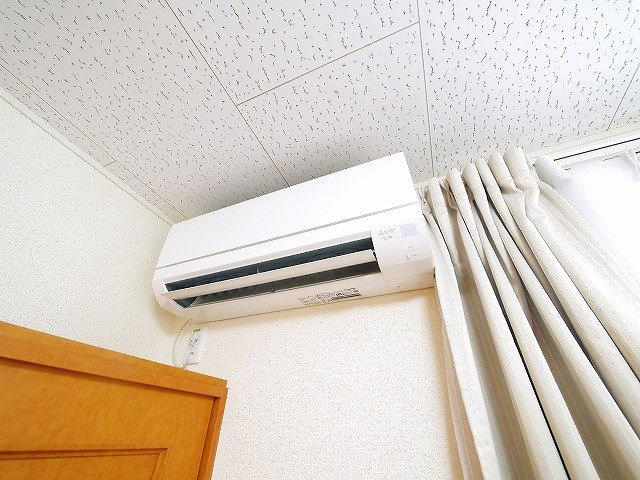 レオパレスナップ　シャンブルの設備|エアコンつき