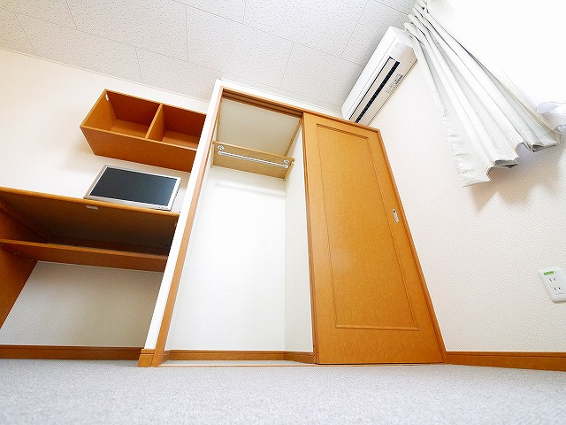 レオパレスナップ　シャンブルの収納|大きなものも収納できそうです