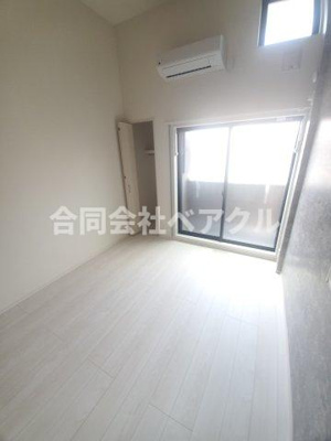 【洋室】 | ハーモニーテラス深草佐野屋敷町 | 個人の部屋や寝室として使える洋室です