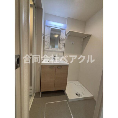 【洗面所】 | ハーモニーテラス深草佐野屋敷町 | スペースが確保できる洗面所です