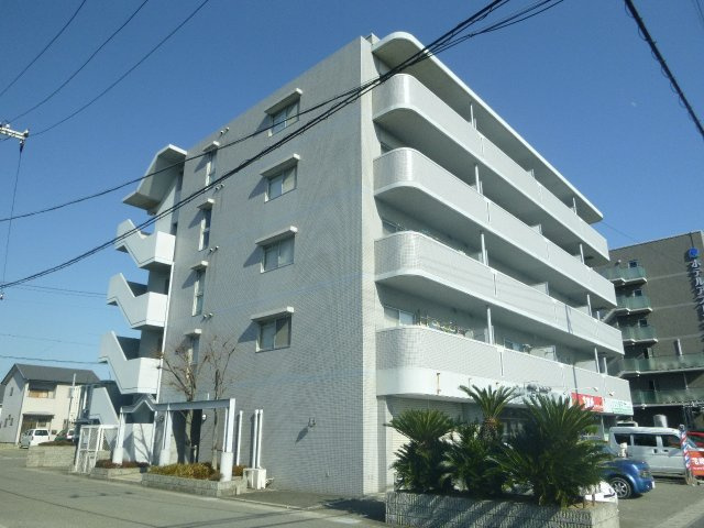 アジュール飾磨