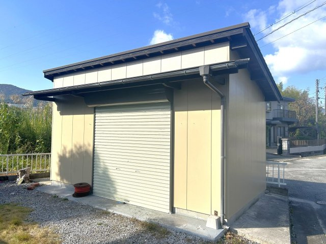 山口市黒川　戸建てのその他|敷地内には倉庫がついています。