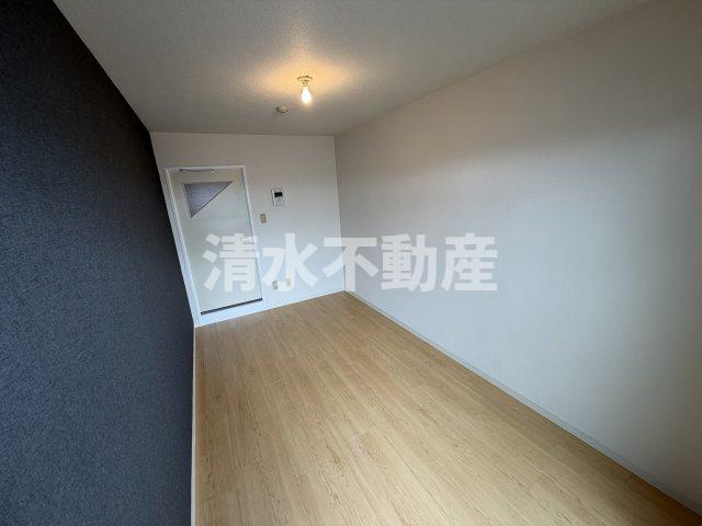 メゾンエクレーレ江古田の居間・リビング|画像は別部屋の参考写真となります。