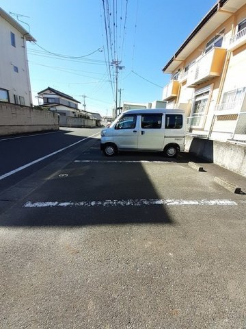 【駐車場】 | カトルセゾン | 駐車場完備です