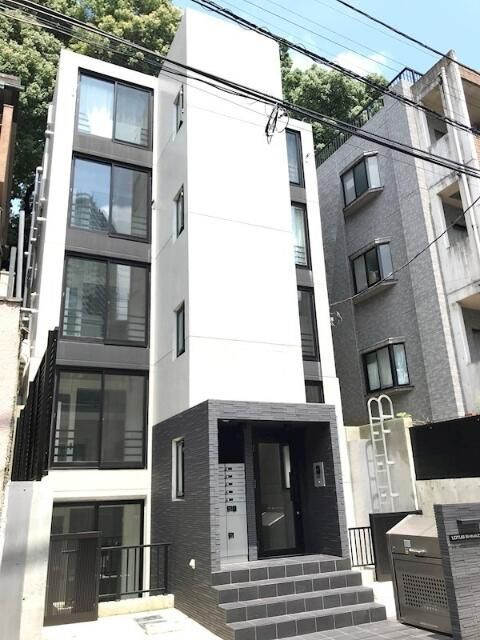 ロータス島津山の外観