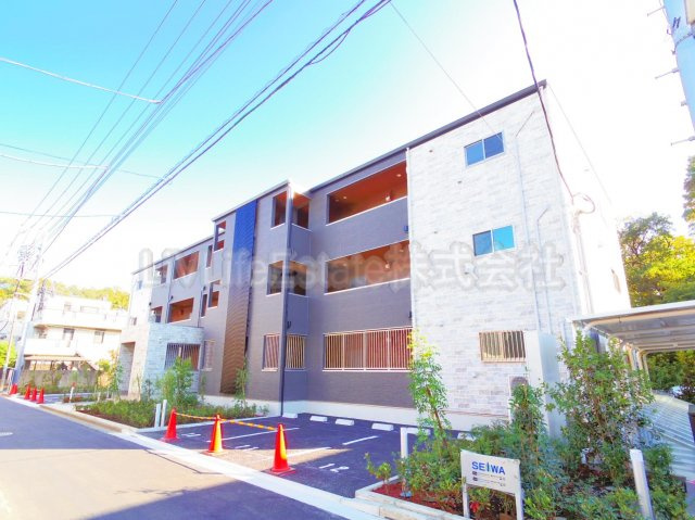 小平市たかの台のアパートの外観