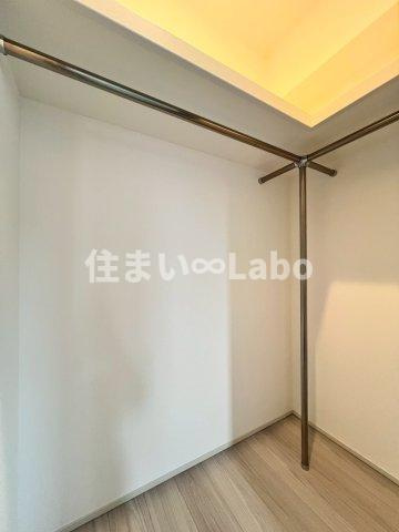 オープンレジデンシア天神今泉の収納|同建物別部屋参考写真