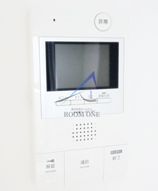 MAXIV横浜鶴見のセキュリティ|モニター付きインターホンです。