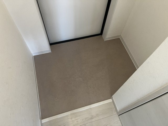 【玄関】 | セレニティコワカエBトウ | 玄関です