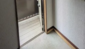 朝田コーポの玄関