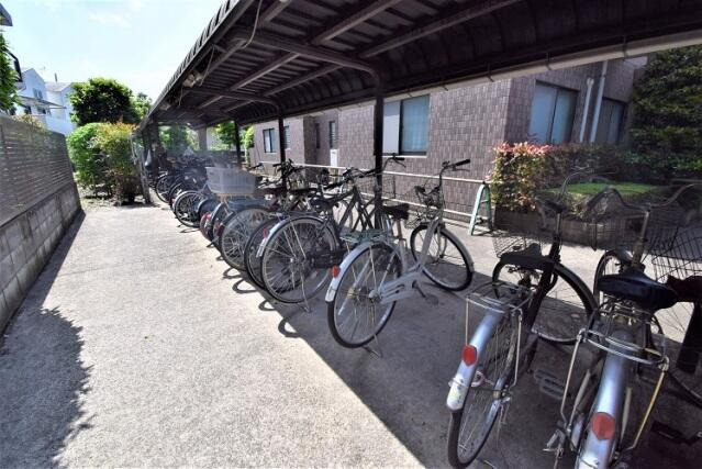 川崎市多摩区菅城下の賃貸マンション