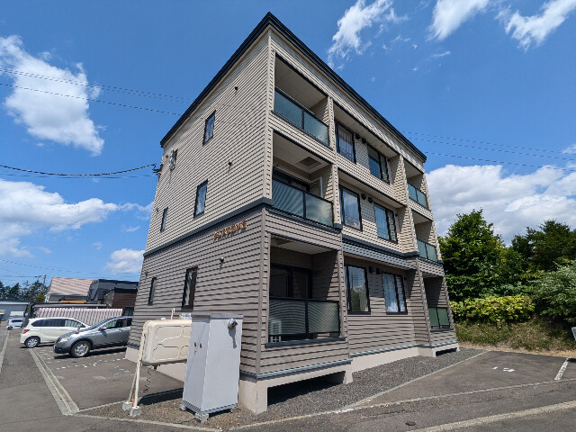 北広島市大曲緑ヶ丘７丁目のアパート