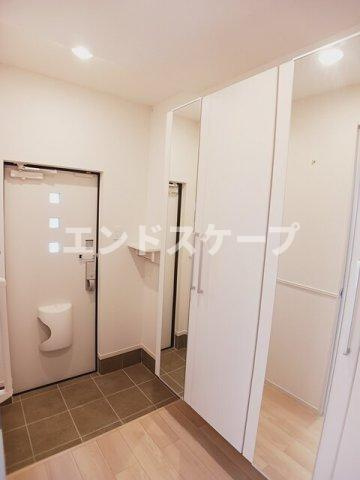 クレストコートの玄関|高崎、前橋のお部屋探しはエンドスケープまで！お客様の理想お聞かせ下さい♪
