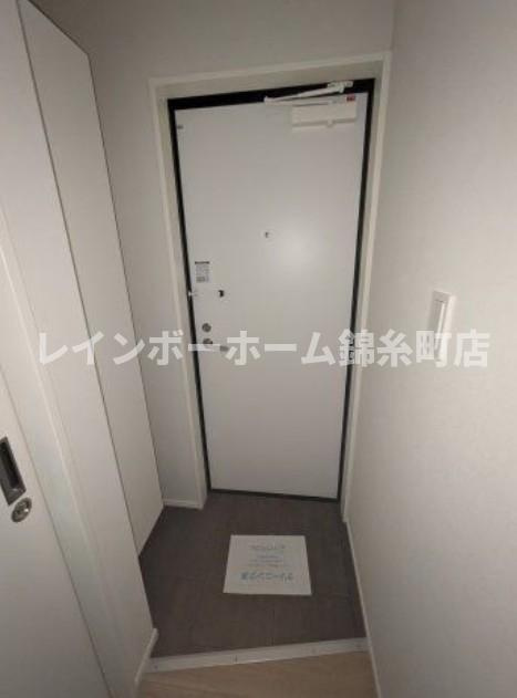 GRADUS市川の玄関