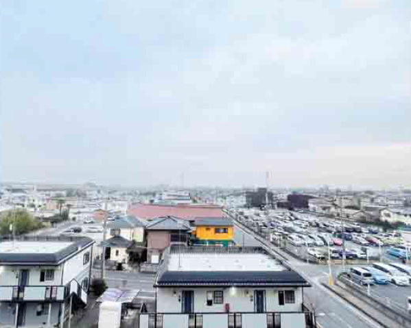 チサンマンション東鷲宮の展望|5階部分南西向きからの眺望です。■『物件を今日見てみたい』など、当日のご案内も可能です。 どうぞお気軽にお電話下さい。近隣・同条件などの物件もまとめてご紹介も可能です。