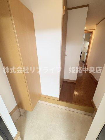 メゾンみおの玄関