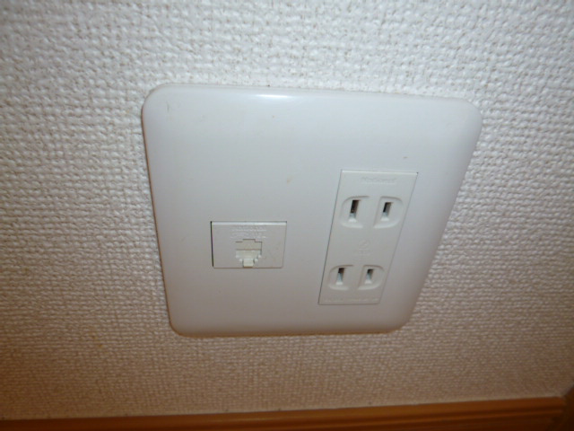 ポポラーレBの設備|電話モジュラー