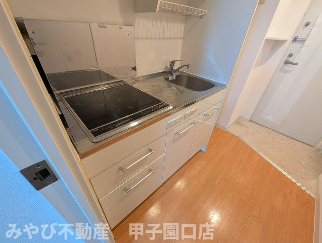 セレニテ甲子園Ⅱのキッチン