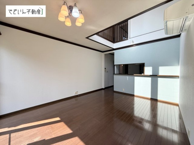 【居間・リビング】 | 久喜市西大輪　中古住宅   | 現地(2026年9月撮影)
1階LDK