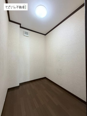 【収納】 | 久喜市西大輪　中古住宅   | 現地(2026年9月撮影)
1階納戸