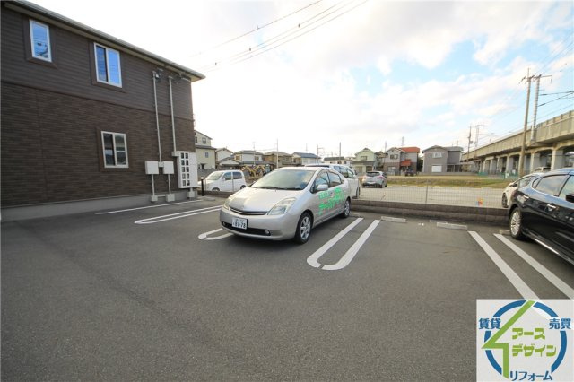 グランデ　フォルトゥーナの駐車場