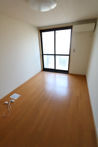 オリーブハウスⅤの洋室