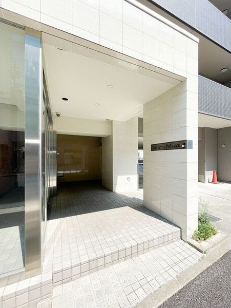 Naviglio Palazzoのエントランス