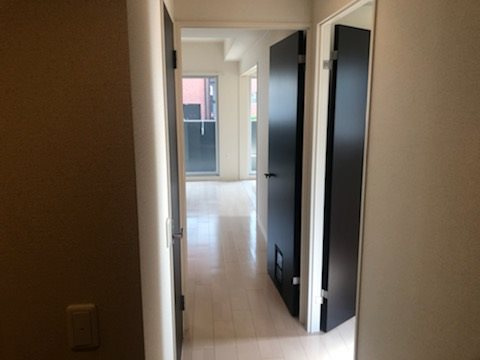グラン本郷の玄関
