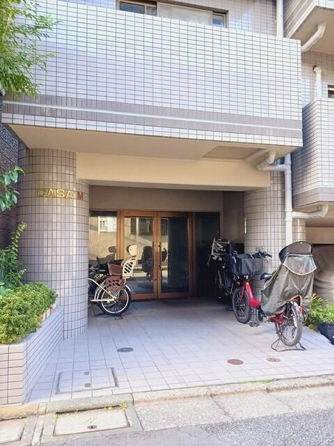 カーサＭのエントランス