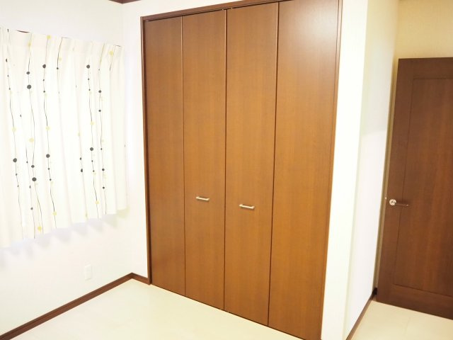 あわら市花乃杜　太陽光パネル付きのお家の収納