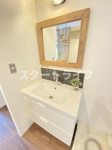 大阪市淀川区東三国５丁目の賃貸マンションの洗面所