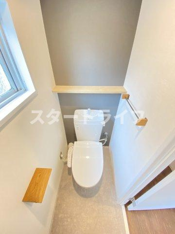 大阪市淀川区東三国５丁目の賃貸マンションのトイレ