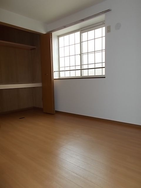 エントピア名和北Ａの洋室