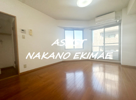 新氷五番館の居間・リビング