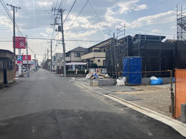 BLOOMING GARDEN　行田市旭町の前面道路含む現地写真