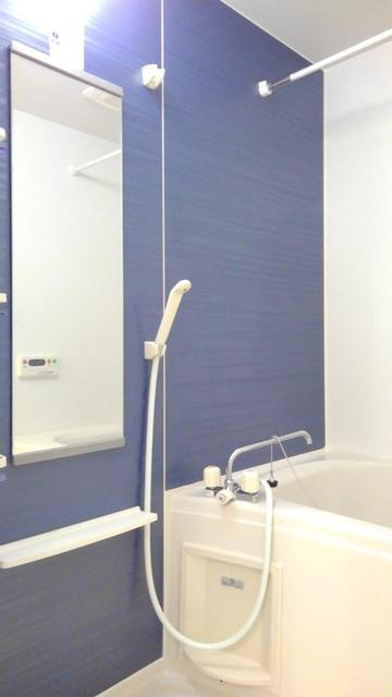 フラットHの浴室