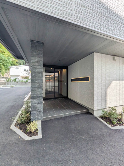 【エントランス】 | シャーメゾン壺川