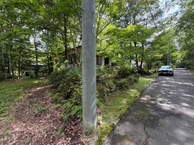 【前面道路含む現地写真】 | 吾妻郡嬬恋村大字鎌原  1LDK
