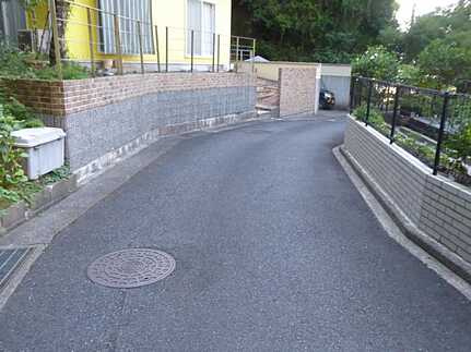 安佐北区口田南７丁目の前面道路含む現地写真