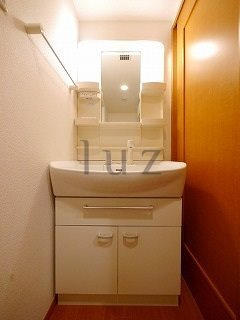 マーベラスエクセレントの洗面所|人気の独立洗面台です！