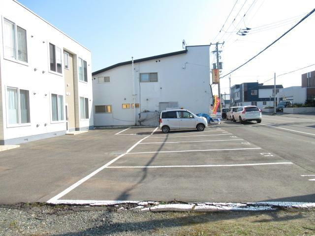 メゾンJの駐車場