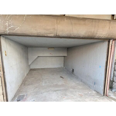 【駐車場】 | 高石市千代田4LDK戸建て