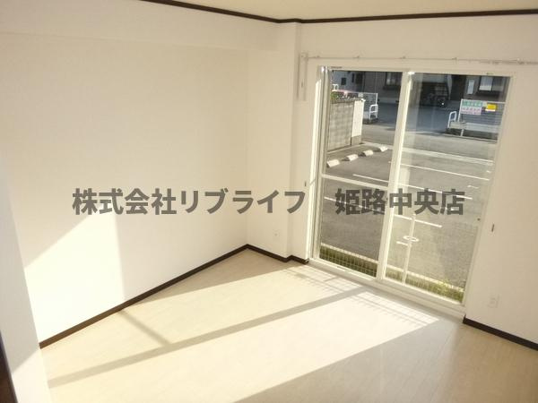 メゾン大輪の居間・リビング