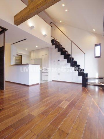 東村山市萩山町４丁目のアパート
