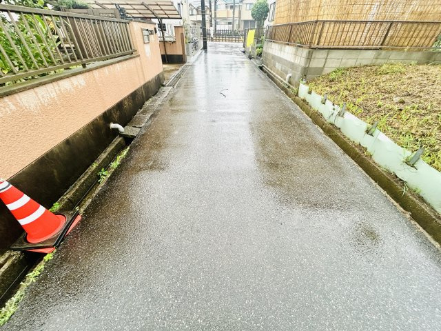 八千代市勝田台7丁目６番の前面道路含む現地写真|9/7撮影
