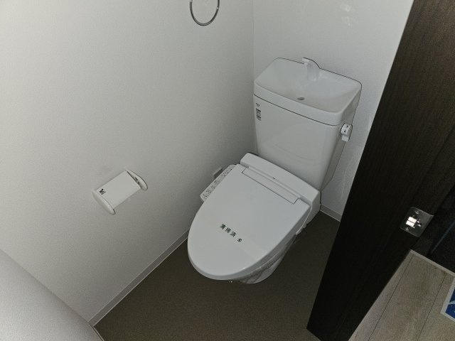ジーメゾン明石大久保のトイレ