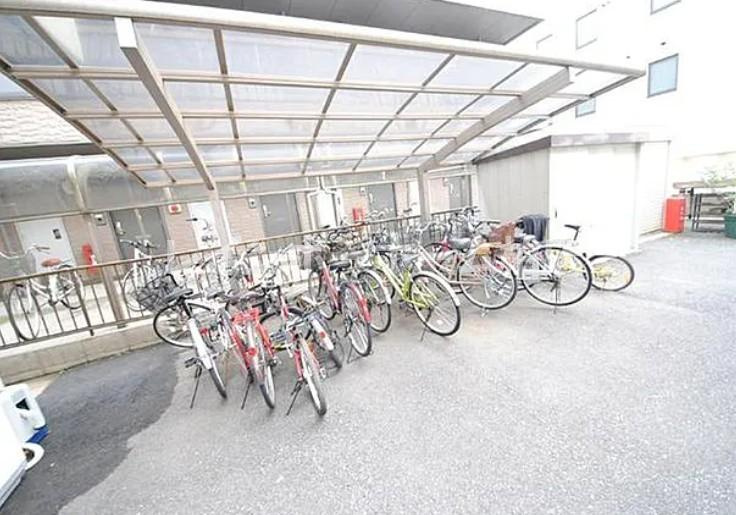 特典：仲介手数料が無料です!!のその他共用部分|駐輪場です