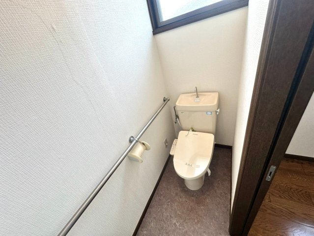 中古戸建　郡山市緑ケ丘東　緑ケ丘第一小・緑ケ丘中のトイレ