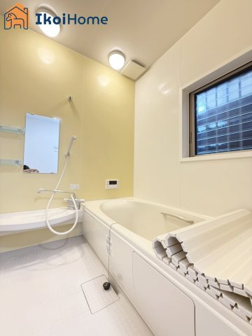 神戸市西区池上4丁目　中古戸建の浴室|●年中無休：当日予約可●追い焚き機能付きの浴室です。小窓付きで換気も良好！