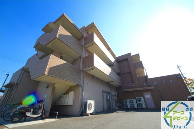 マンションレオーノの外観